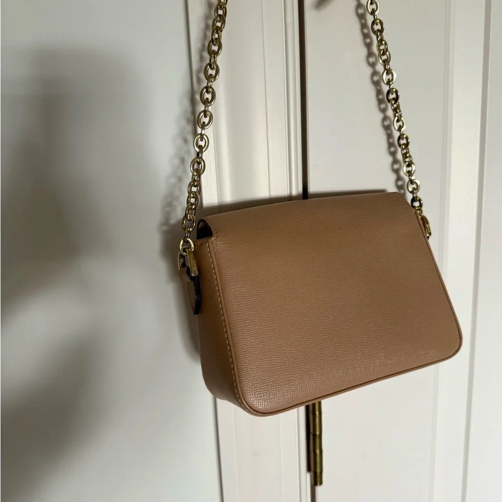Longchamp Le Pliage Heritage Beige and Gold Crossbody Bag with Envelope Closure - Picture 3 of 10